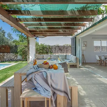 Nyaraló Pepponi Sant Lluis